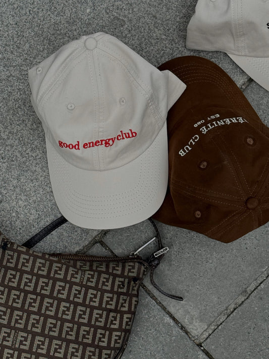 Sérénité Club Cap – Red